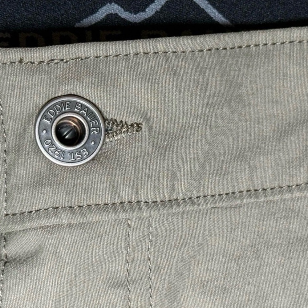 Eddie Bauer Nylon Pants Mens 40 X 30 Green Khaki Stretch Hiking Travel Outdoor - Picture 7 of 9